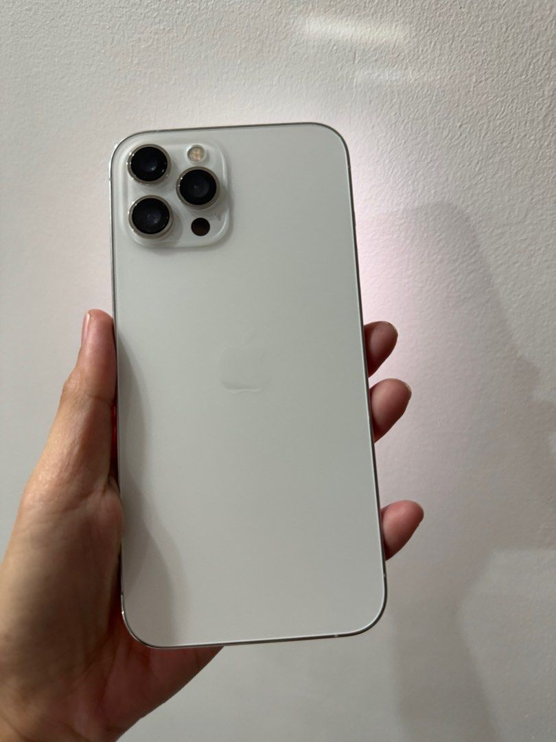 iphone 12 pro max 128gb 2ndhand (Category: iPhone 12 Series) located in Cainta. Submitted by vine_gadget_shop (Listing ID 1299601208, Image 1). Description: iphone 12 pro max 128gb 2ndhand factory unlock no issue check all u want pick up store greenhills shopping center we accept trade in we accepy credit card and ggives installment we do cod and door to door we ship nationwide for fast transaction call 09277368323 look for vine visit my fb page 
