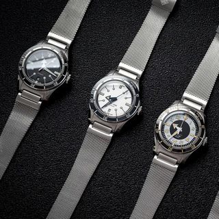 (Category: ) located in . Submitted by z-watches (Listing ID 1297897766, Image 1). Description: .