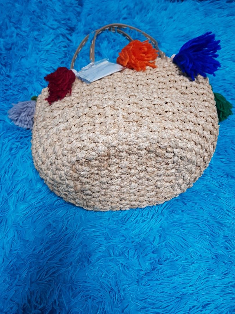 Korean Designer Bag (Category: Beach Bags) located in Quezon City. Submitted by minned (Listing ID 1299522854, Image 3). Description: Jaime Brege Bag Korean Designer Excellent condition Rfs too many bag.
