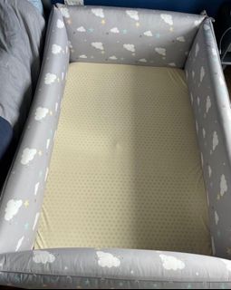 (Category: ) located in . Submitted by fridaysss (Listing ID 1299577055, Image 1). Description: .