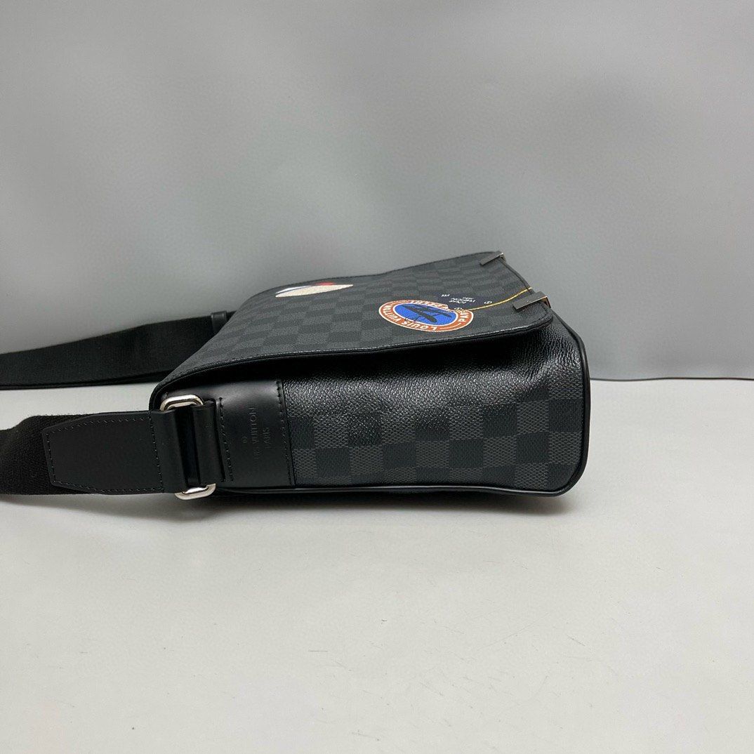Sacoche louis vuitton paris new delhi best sale