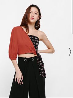 (Category: ) located in . Submitted by clothescloset (Listing ID 1299487102, Image 1). Description: .