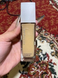 Maybelline super stay foundation