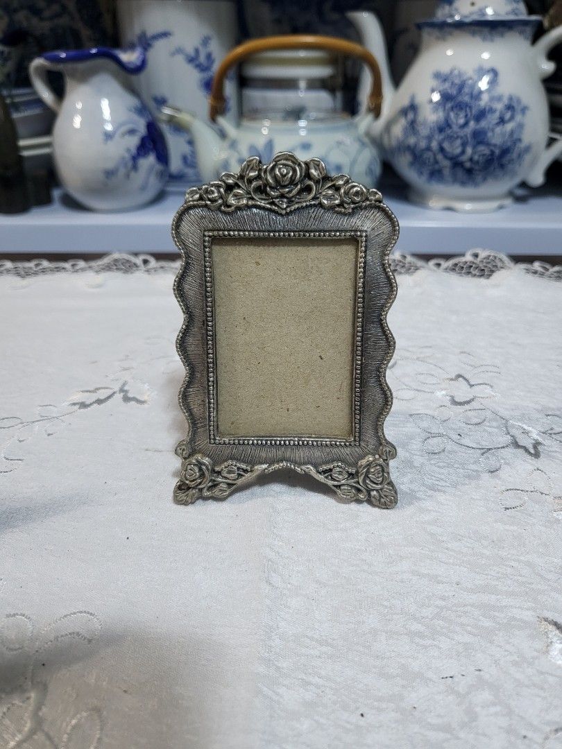 Mini Metal Frames ornate (Category: Frames & Pictures) located in Bulacan. Submitted by YourCollection (Listing ID 1299614171, Image 2). Description: For take all.