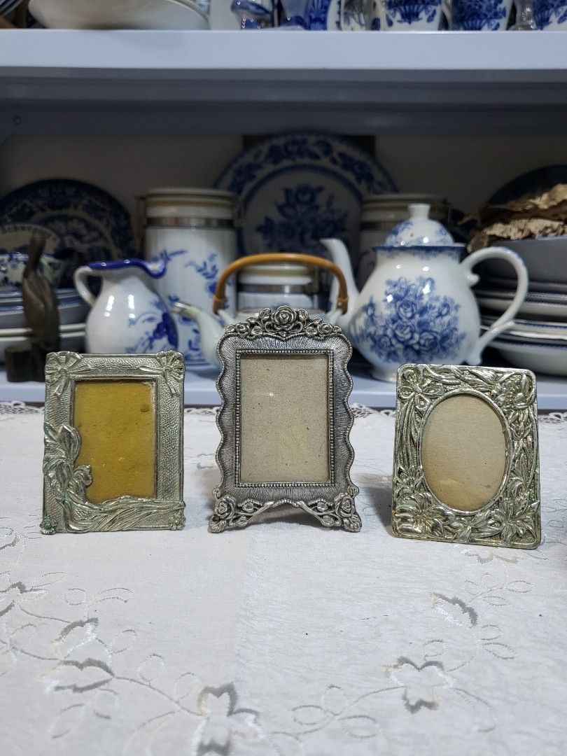 Mini Metal Frames ornate (Category: Frames & Pictures) located in Bulacan. Submitted by YourCollection (Listing ID 1299614171, Image 1). Description: For take all.