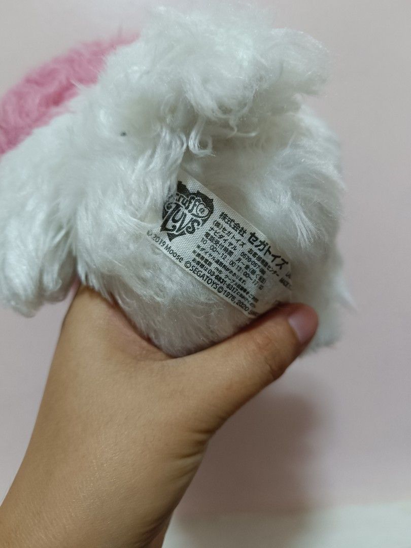 Sanrio My Melody (scruff a luv) (Category: Plushies & Soft Toys) located in Manila. Submitted by Gom.Ez (Listing ID 1299611196, Image 2). Description: My Melody scruff a luv with etiketa Mop: gcash/bpi Mod: j&t /lalamove 📍Taguig city Pm if interested.