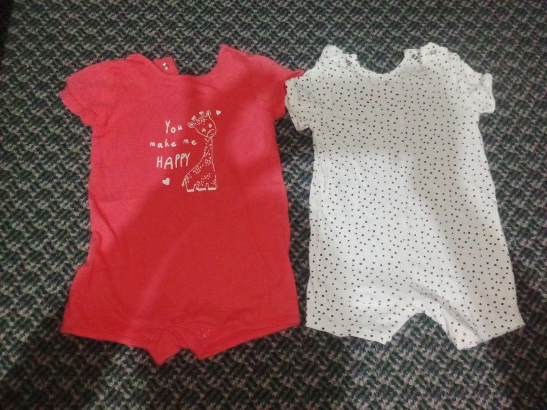 Onesies for girl (Category: Babies & Kids Fashion) located in Caloocan City. Submitted by kizzmeh (Listing ID 1299562792, Image 1). Description: 6-12m.