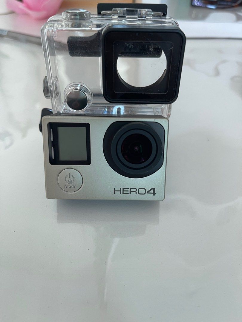 Original Go pro Hero 4 (Category: Cameras) located in Manila. Submitted by kristielyntan (Listing ID 1299495481, Image 1). Description: .
