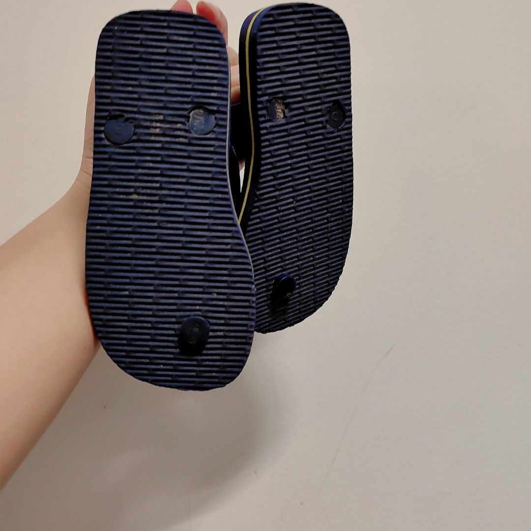 ORIGINAL HAVAIANAS for Toddler (Category: Babies & Kids Fashion) located in Pasig City. Submitted by fancycorner.ph (Listing ID 1299566448, Image 3). Description: Size US 9c on tag but will only fit upto 15cm Like new.