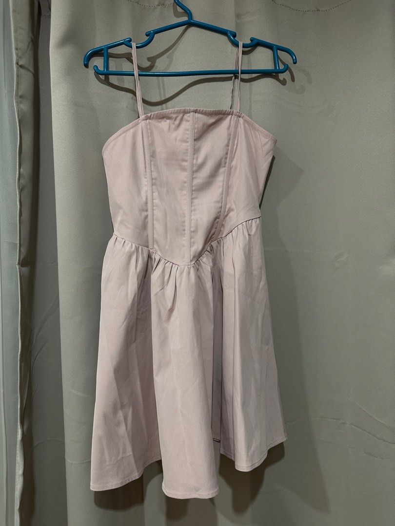 Pink Dress (Category: Dresses) located in Binan City. Submitted by badooo (Listing ID 1299542759, Image 2). Description: Color may vary due to lighting but the color rating is 10/10 Length:67/86 cm, Bust:89.5 cm, Waist Size:69 cm, Hip Size:163.5 cm, Straps Length:36 cm.