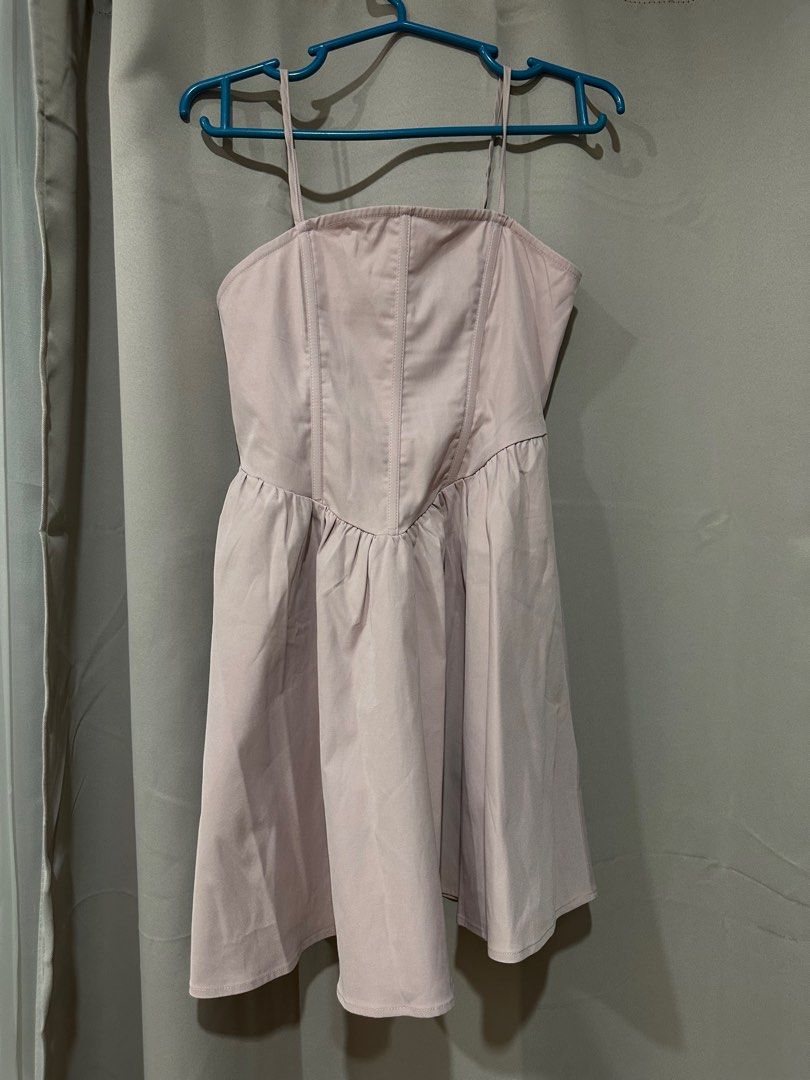 Pink Dress (Category: Dresses) located in Binan City. Submitted by badooo (Listing ID 1299542759, Image 3). Description: Color may vary due to lighting but the color rating is 10/10 Length:67/86 cm, Bust:89.5 cm, Waist Size:69 cm, Hip Size:163.5 cm, Straps Length:36 cm.