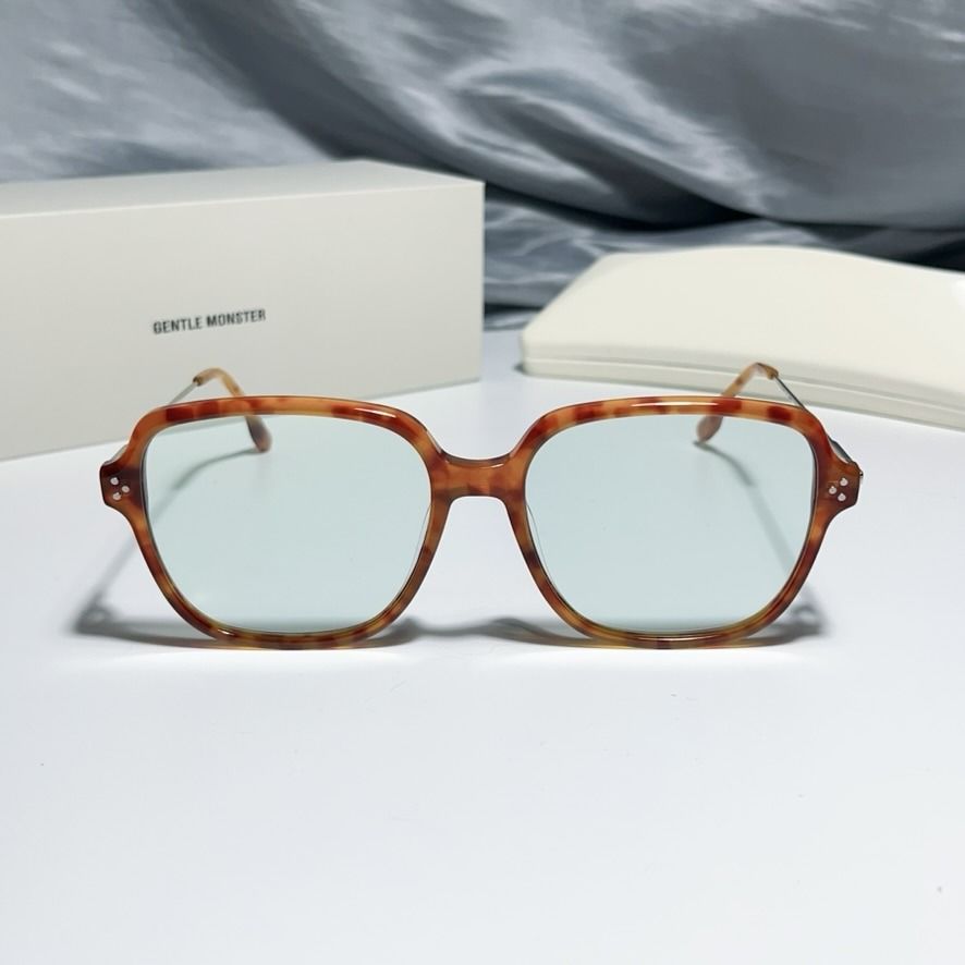 超美品GENTLE MONSTER MUA T4 超美品GENTLE MONSTER MUA T4 Mua T4 | Gentle Monster JP 公式