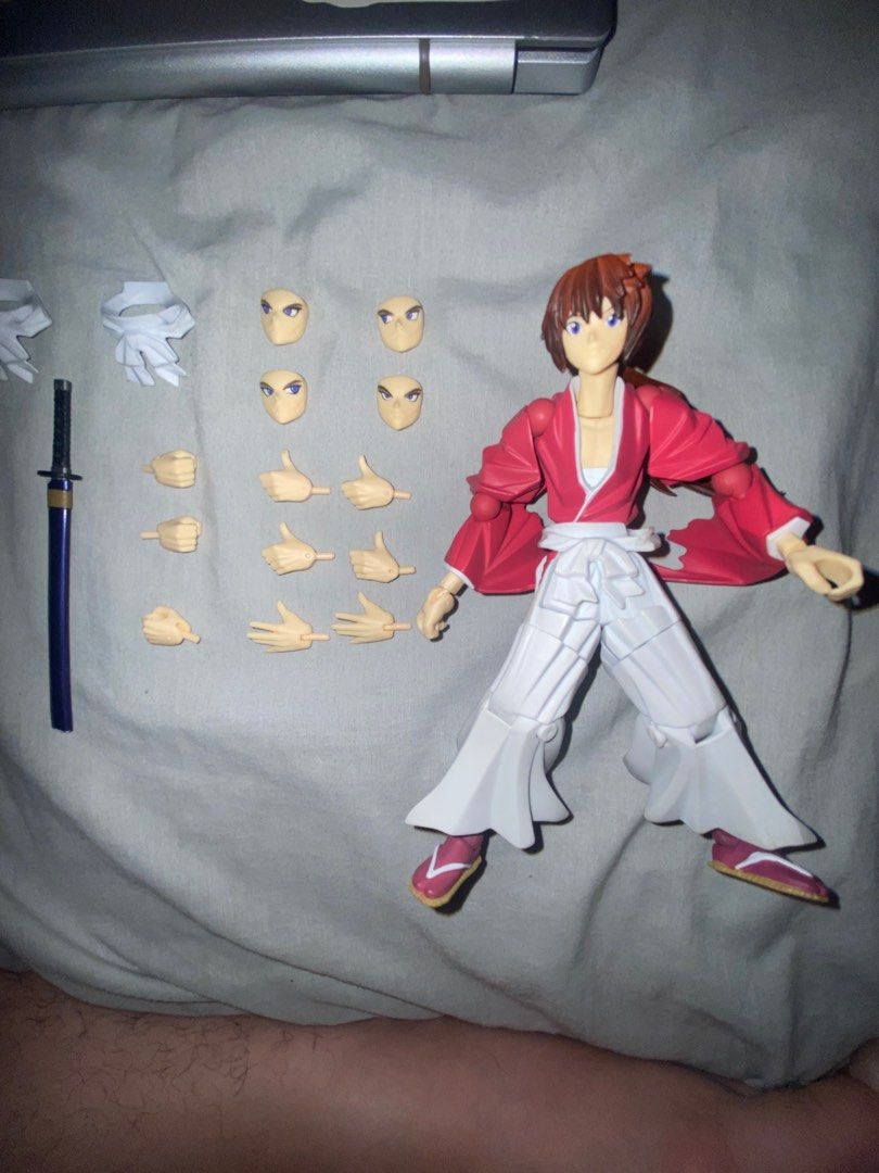 Revoltech kenshin himura (Category: Figurines & Statues) located in Quezon City. Submitted by ragingtiger (Listing ID 1299545360, Image 2). Description: Wysiwyg No issues sa joints Headpiece may slight chip .
