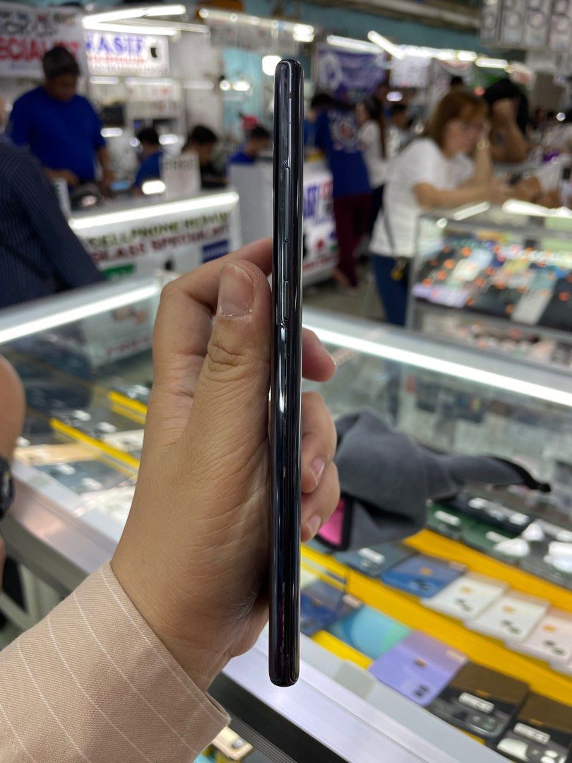SAMSUNG NOTE 10 PLUS 12/256 SINGLESIM OPENLINE NO ISSUE (Category: Samsung) located in Pasig City. Submitted by fairgadgetshop (Listing ID 1299580184, Image 3). Description: OPEN FOR SALE, SWAPPING OR TRADE-IN WE ARE BUYING PRELOVED OR BRANDNEW (EVEN BY BULK) ALL KINDS OF GADGET LAPTOP, IPHONES, ANDROID SMARTPHONES, APPLE WATCH, IPAD ETC. MESSAGE US FOR MORE INFO.✨🧡 (RFS: BUY & SELL) Selling Preloved: SAMSUNG NOTE 10 PLUS 12/256 SINGLESIM OPENLI