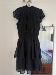 (Category: ) located in . Submitted by M.AnneCloset (Listing ID 1299457069, Image 1). Description: .