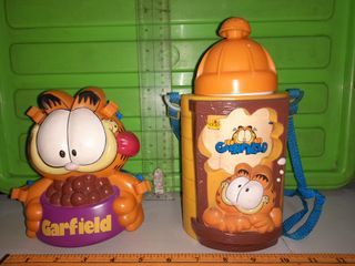 Set of 2 - 1978 Garfield water tumbler and food container - Vintage