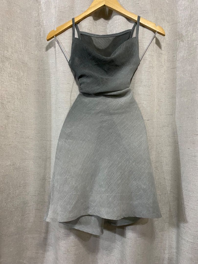 Sleeveless Bodycon Dress. (Category: Dresses) located in Manila. Submitted by janicaking (Listing ID 1299608824, Image 1). Description: Need wash, No issue. •Size: XS-Small. 📩Dm me if interested! 📍Pandacan, Manila..