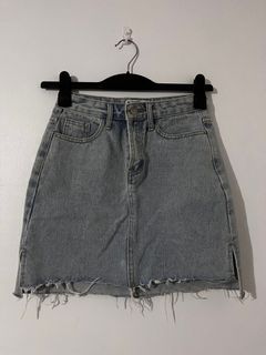 The tinsel rack denim mini skirt
