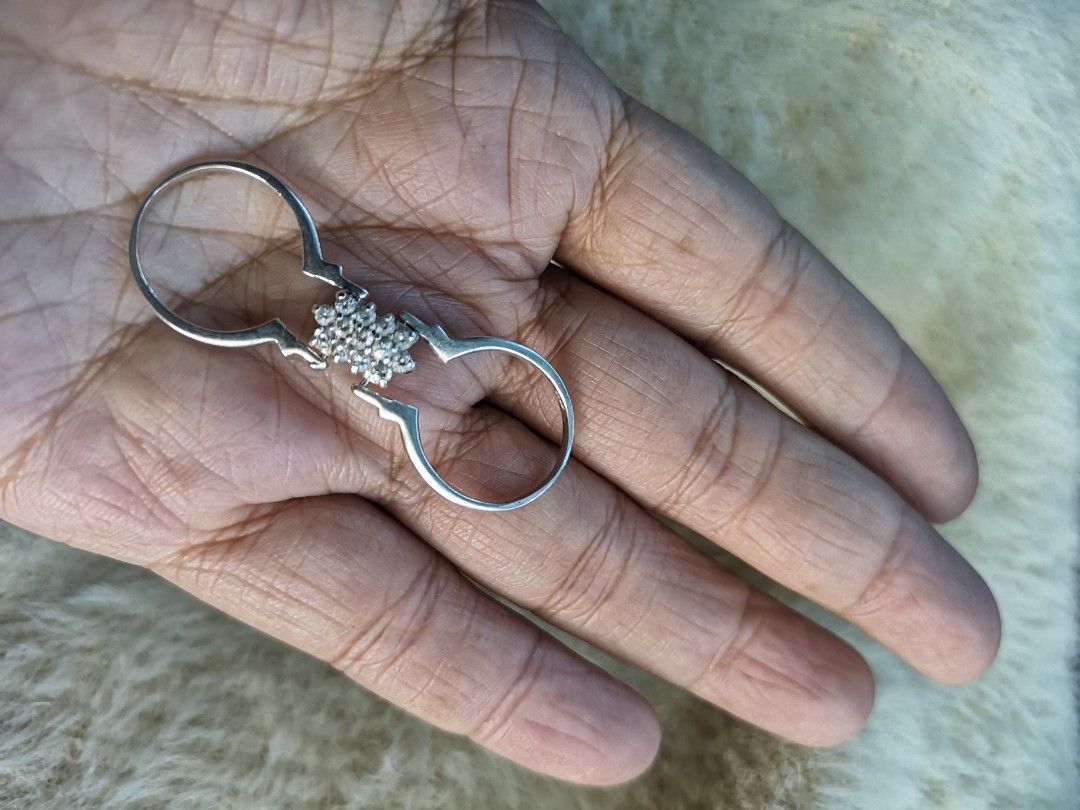 Vintage unique Russian diamond sterling silver double ring, size 5 (Category: Rings) located in Manila. Submitted by clovergold888 (Listing ID 1299619542, Image 2). Description: Vintage unique Russian diamond sterling silver 925 ring, size 5..beautiful and elegant.. Very unique and rare.