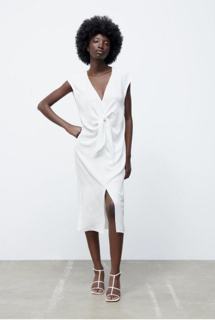 Zara Dress (Category: Dresses) located in Manila. Submitted by declutterwithme__ (Listing ID 1299510720, Image 1). Description: brand new never worn zara white dress linen fabric size small with tags.