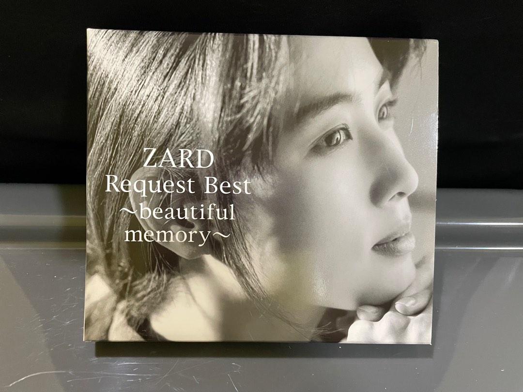 已絕版港、台版《ZARD - Request Best ~ beautiful memory~》；2CD + 1 DVD 