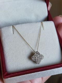 18k Diamond Necklace with Clover Design Pendant