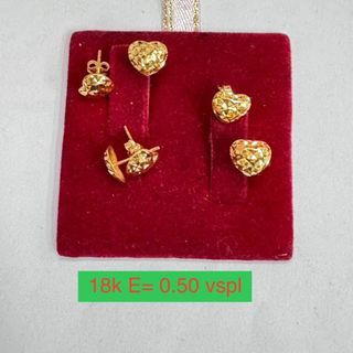 18K Saudi Gold Heart Earrings