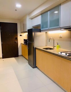 1 Bedroom One Uptown Residence For Rent Condo Bgc Taguig