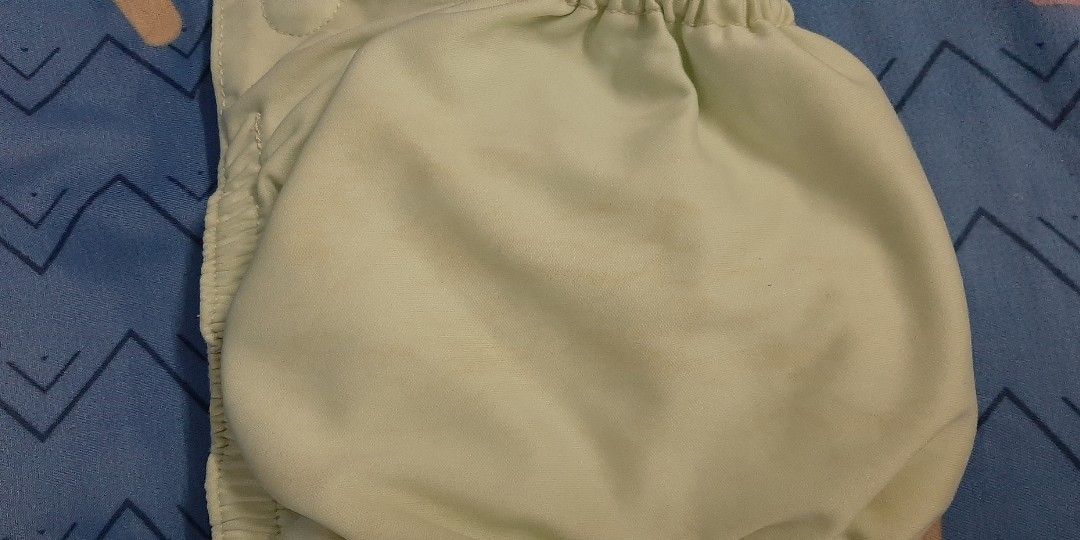 2 Medium Bamboo Cloth Diapers Set (Category: Diapers & Baby Wipes) located in Makati City. Submitted by emmanblue (Listing ID 1218476240, Image 2). Description: never used only washed and keep 100% good condition Medium size fits 5.5- 9KG Eco-friendly cloth diapers (bought from tinybuds) each diaper with 2 inserts (day & night) can even be used as underpants very cute and comfy designs in person.