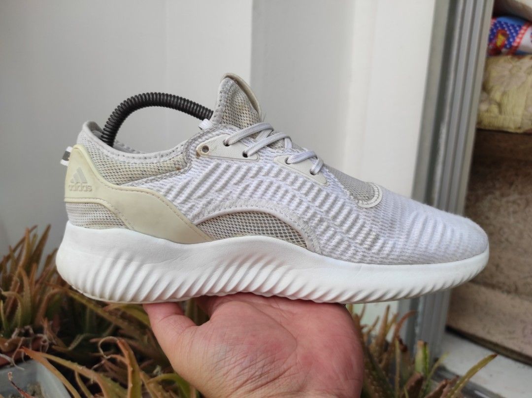 Alphabounce chalk white outlet