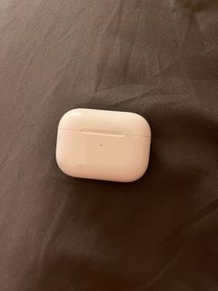 Airpods Pro - Right Airpod Only with Charging Case and Lightning Cable