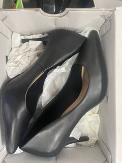 Aldo black heels