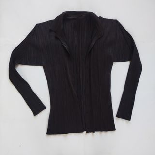 Auth PLEATS PLEASE by Issey Miyake  black button shirt