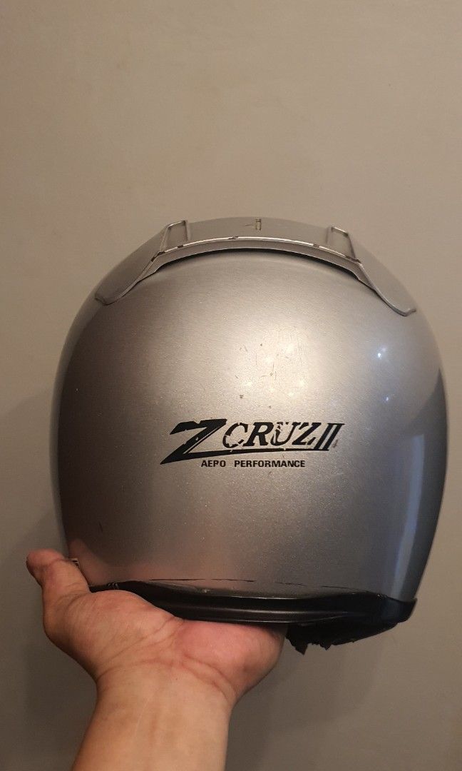 Authentic shoei z cruz II (Category: Helmets and other Riding Gears) located in Cavite. Submitted by ohmie23 (Listing ID 1299708237, Image 3). Description: Authentic shoei z cruz II size large.