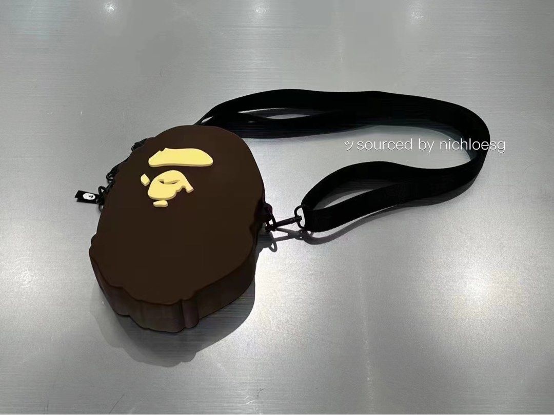 バッグ APE HEAD SILICON SHOULDER BAG APE HEAD SILICON SHOULDER BAG APE HEAD POUCH 2024年 4月 6日