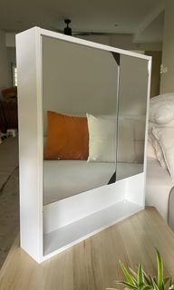 (Category: ) located in . Submitted by mercantile (Listing ID 1299694897, Image 1). Description: .