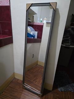 Full Body Hanging Mirror (BRAND NEW FROM SM)