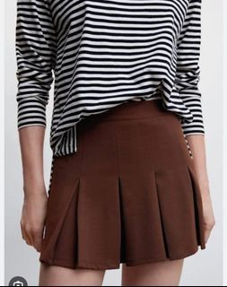 Brown pleated skirt from Mango