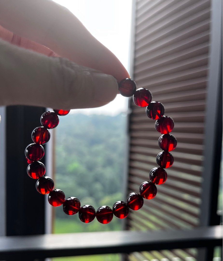 Red amber bracelet new arrivals