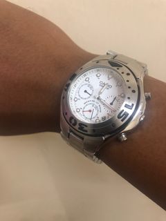 (Category: ) located in . Submitted by chronocollector (Listing ID 1299764456, Image 1). Description: .