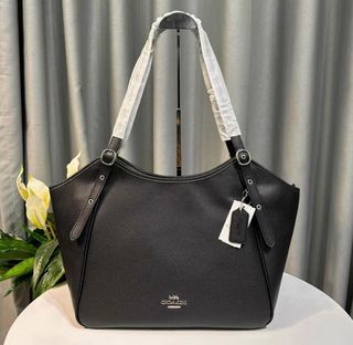 🇺🇸Coach Meadow Tote🇺🇸