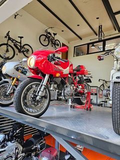 Ducati 900 Mike Hailwood Evolution