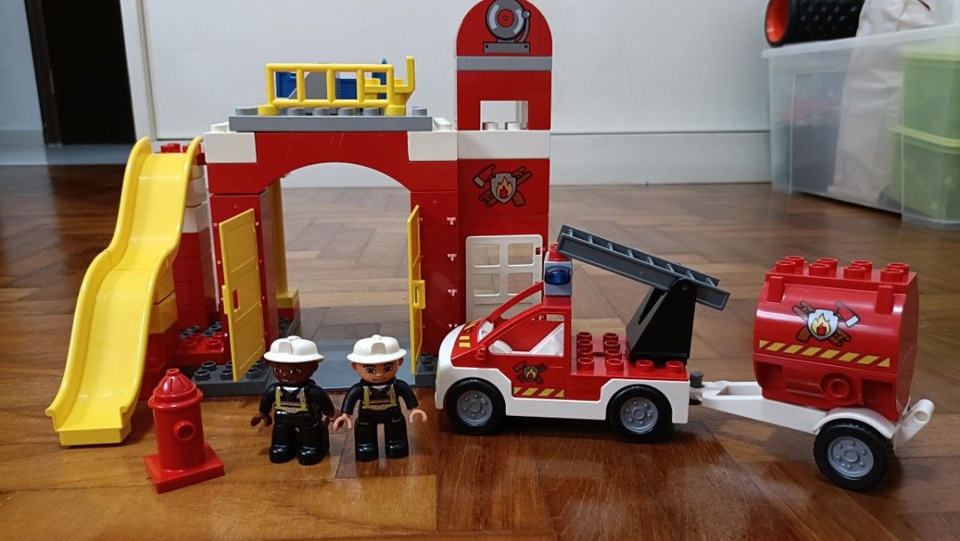 Duplo 6168 fire station