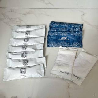 DIPTYQUE & F1 Premium Refreshing Hand Towels