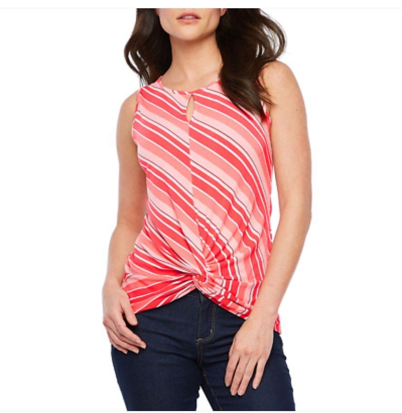 1 Bold Elements Crew Neck Sleeveless y2k Tank Top (Category: Shirts) located in Agoo. Submitted by roxylovedth (Listing ID 1299631366, Image 1). Description: Fits XS-M VERY STRETCH.