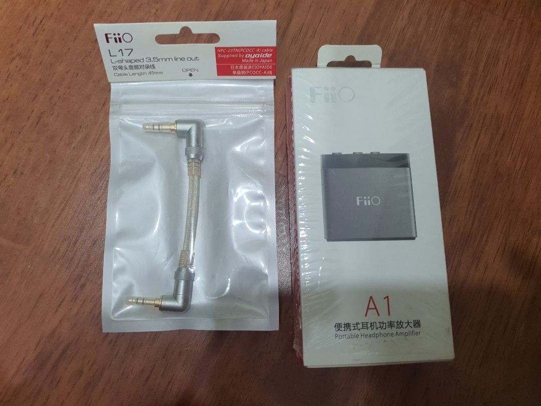 FiiO A1 Portable Headphone Amplifier free FiiO L17 line out