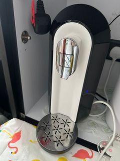 （分類：）位於 。 由 johnnykuen 提交（商品編號 1299746788，圖片 1）。簡介： 。