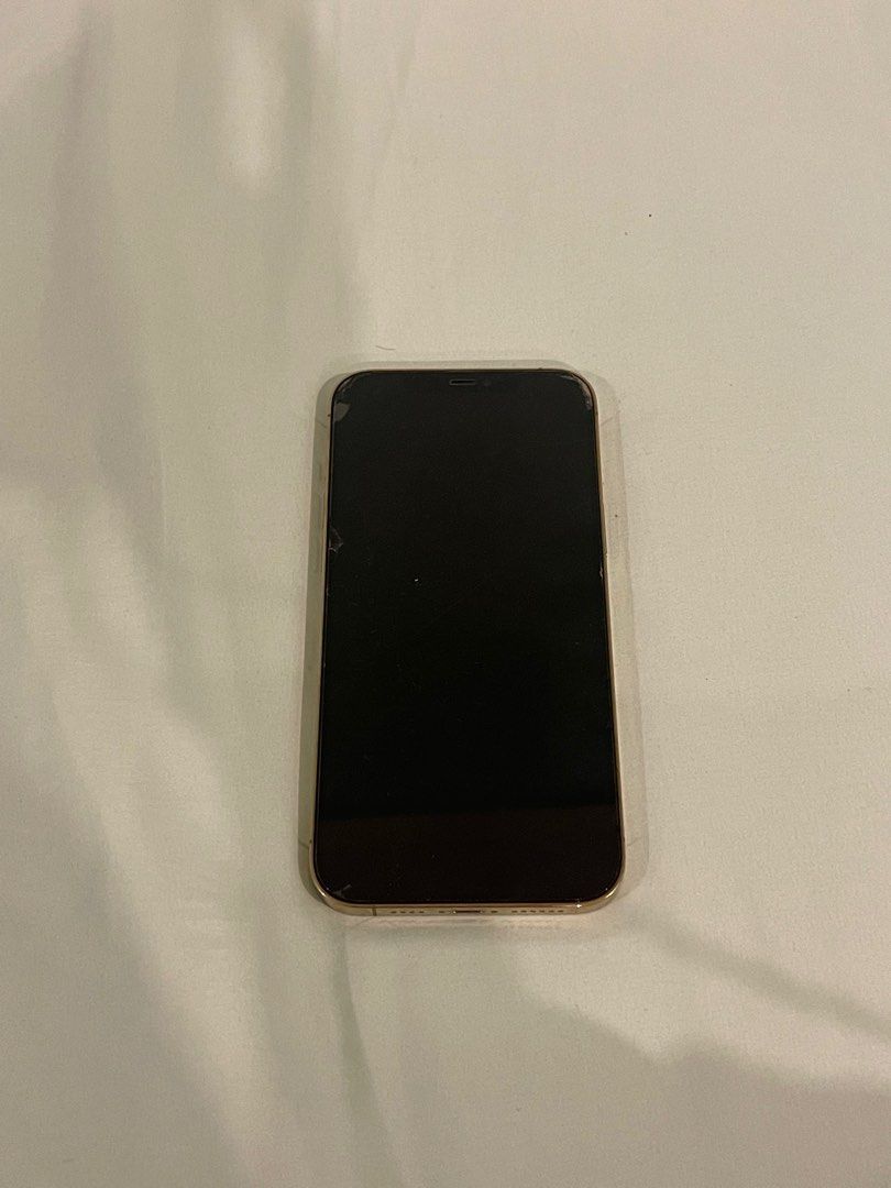 IPHONE 12 PRO MAX 256 GB (Category: iPhone 12 Series) located in San Juan City. Submitted by sneakaryo (Listing ID 1299688864, Image 1). Description: Iphone 12 Pro Max 256 GB 88% Battery Health w E SIM (Australia) Lady Owned No issue, unli test No inclusions (Unit only) 24,000 Slight neg.