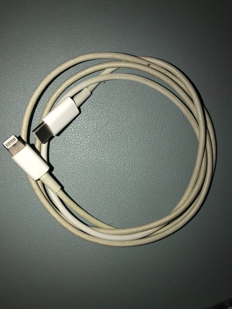Lightning to Type C Apple Cable (Category: Chargers & Cables) located in Urbiztondo. Submitted by yanyan_05 (Listing ID 1299718045, Image 1). Description: From iPad 9th Gen Still negotiable Authentic .