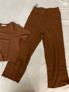 (Category: ) located in . Submitted by handmedownthings (Listing ID 1299730443, Image 1). Description: .